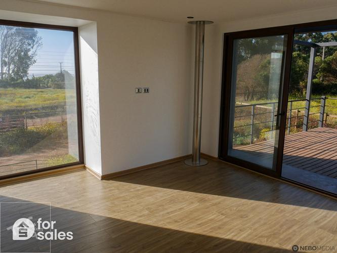 SE VENDE HERMOSA CASA CON VISTA AL MAR