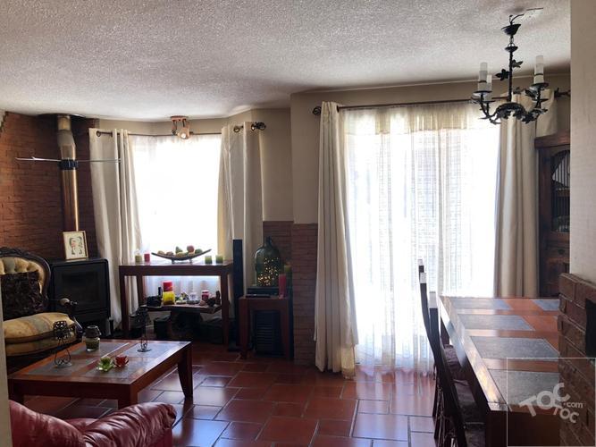 Hermosa casa Valle Lo Campino