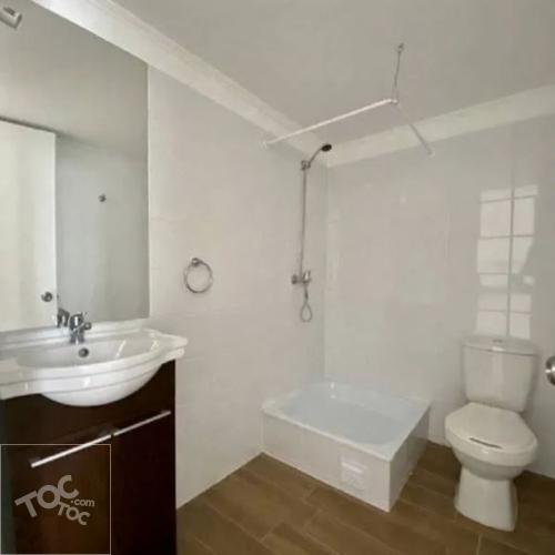 Buzo Sobenes 4650, Condominio Gran Estacion