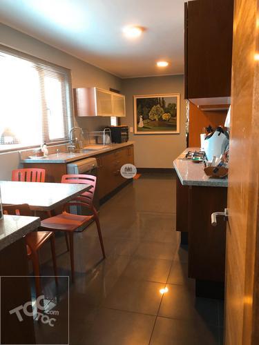 MARAVILLOSA Y AMPLIA CASA EN VENTA – CONDOMINIO LA FUENTE – COLINA, CHICUREO