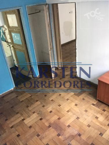 ARRIENDO DEPARTAMENTO DE 1D 1B EN UN PISO 6 A DOS CUADRAS DEL METRO ESTACIÓN SANTA LUCIA EN SANTIAGO CENTRO