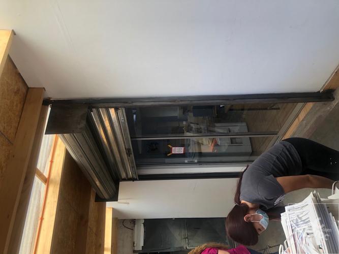 SE VENDE CASA DE USO COMERCIAL ESQUINA DEPARTAMENTAL