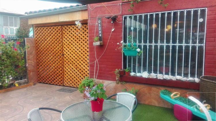 Casa en Villa Humberto Díaz
