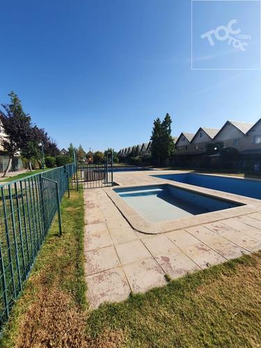 Casa 3er piso en condominio Portal del Parque (4d+2b+1e) Metro Protectora de la Infancia