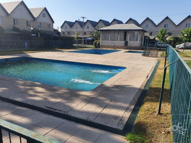 Casa 3er piso en condominio Portal del Parque (4d+2b+1e) Metro Protectora de la Infancia