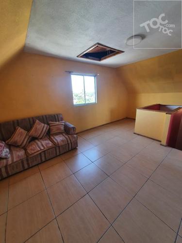 Casa 3er piso en condominio Portal del Parque (4d+2b+1e) Metro Protectora de la Infancia