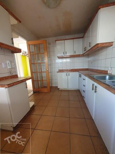 Casa 3er piso en condominio Portal del Parque (4d+2b+1e) Metro Protectora de la Infancia