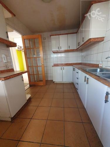 Casa 3er piso en condominio Portal del Parque (4d+2b+1e) Metro Protectora de la Infancia