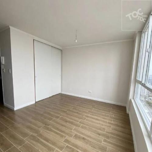 Buzo Sobenes 4650, Condominio Gran Estacion