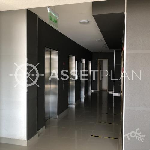 Buzo Sobenes 4650, Condominio Gran Estacion