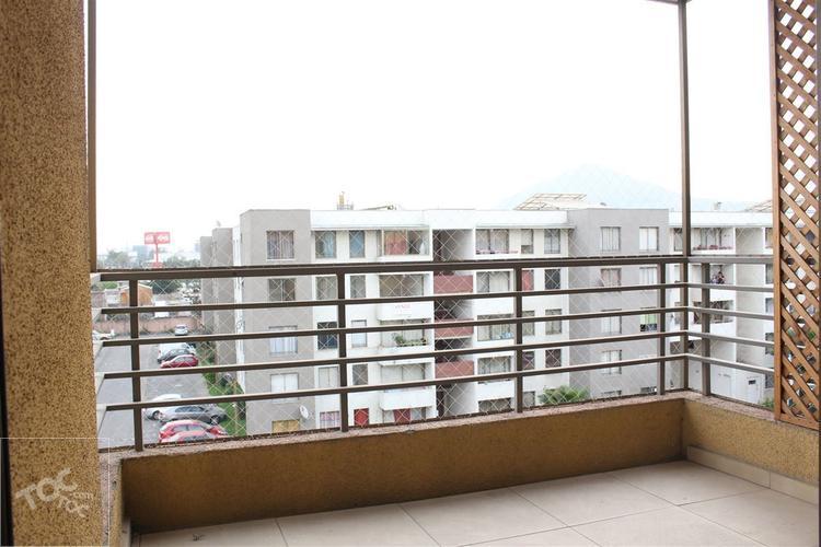 Andrés Marambio, 3D-2B / Conchalí ; con estacionamiento