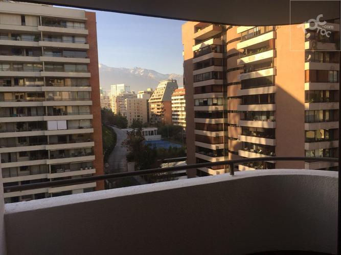 Lindo y cómodo depto en sector financiero