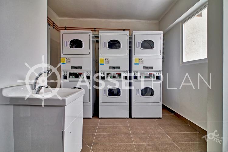 Alcalde Pedro Alarcon 805, Condominio Spirit