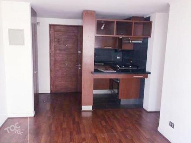DEPARTAMENTO EXCELENTE UBICACIÓN EN LA GLORIA 34