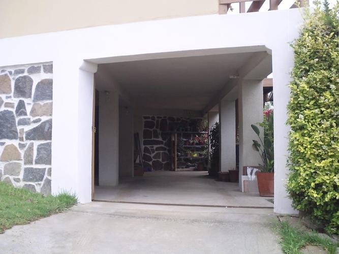 Casa y cabañas 315m2 edificados en centro La Herradura