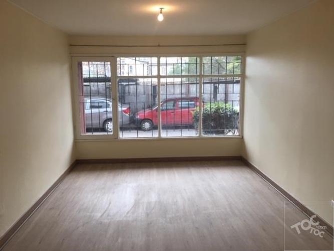 METRO ÑUÑOA / DEPARTAMENTO REMODELADO CON ESTACIONAMIENTO Y BODEGA