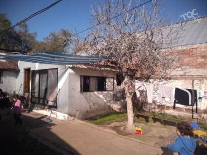 Casa de 7D 3B, con 500m2 de Terreno de uso mixto en la Comuna de San Joaquin