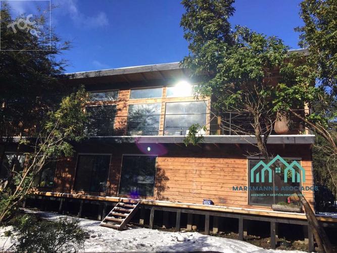 Espectacular casa inmersa en el bosque en el exclusivo Condominio Kawelluco