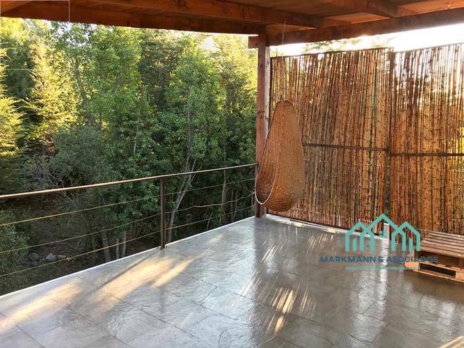 Espectacular casa inmersa en el bosque en el exclusivo Condominio Kawelluco