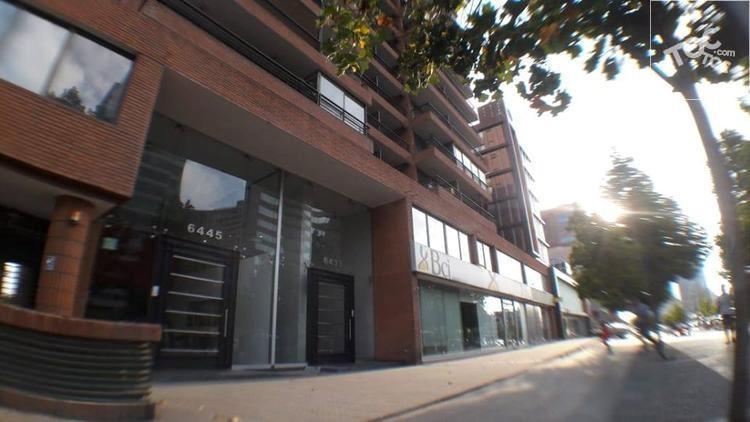 Metro Manquehue 1 dorm c/estacionamiento