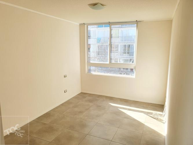 ¡Oportunidad en Santiago Centro! Depto. en Arriendo en calle San Isidro, 2D/2B + Estacionamiento y Bodega (Metro Parque Almagro, Metro Av. Matta)