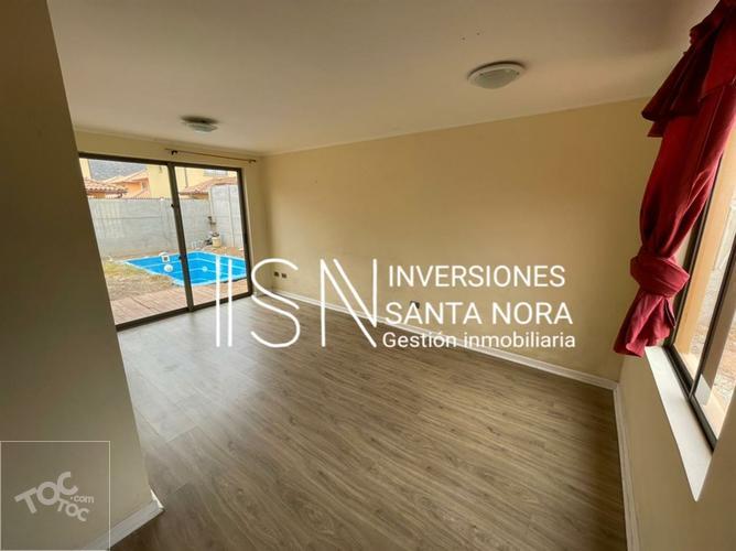 Casa con piscina sector don Guillermo, a pasos de ulriksen, san joaquín