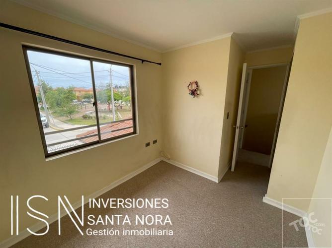 Casa con piscina sector don Guillermo, a pasos de ulriksen, san joaquín