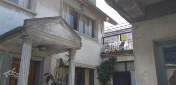 Casa de 3 Pisos con 7D 3B, ubicada en Piramide con Santa Rosa, San Joaquin