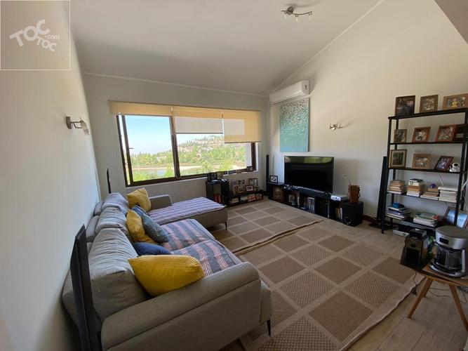 Lo Barnechea, Vendo Casa En Condominio Con Linda Vista A Laguna De Lo Barnechea Y Valle Escondido, 453 Mts2 de Terreno, 220 Mts2 Construidos UF17.700
