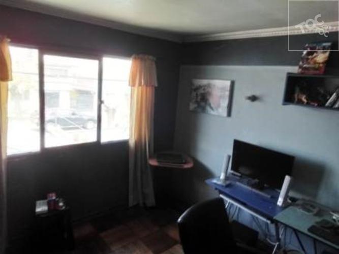 Casa de 3 Pisos con 7D 3B, ubicada en Piramide con Santa Rosa, San Joaquin