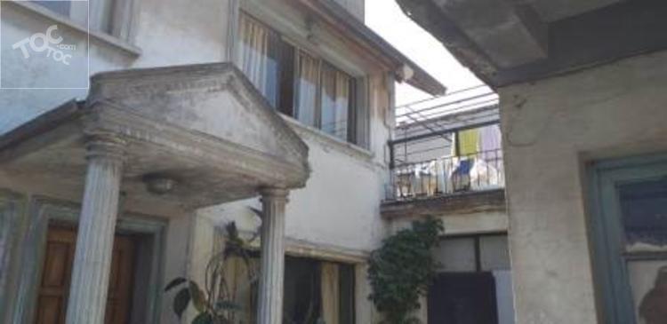 Casa de 3 Pisos con 7D 3B, ubicada en Piramide con Santa Rosa, San Joaquin