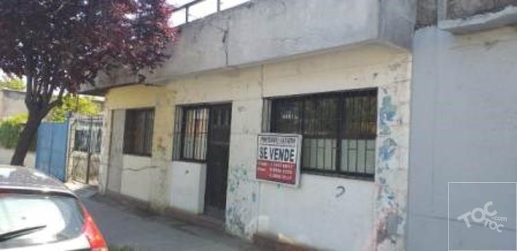 Casa de 3 Pisos con 7D 3B, ubicada en Piramide con Santa Rosa, San Joaquin