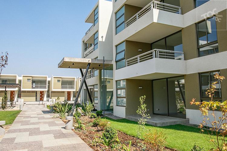 Condominio Plaza El Roble - Townhouse