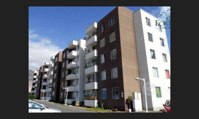 Depto en condominio plaza norte v