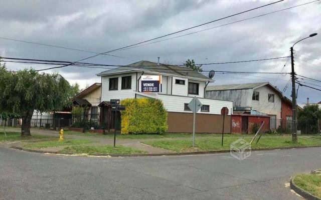 VENDE: Esquina Ines de Suarez con Arturo Pérez Can