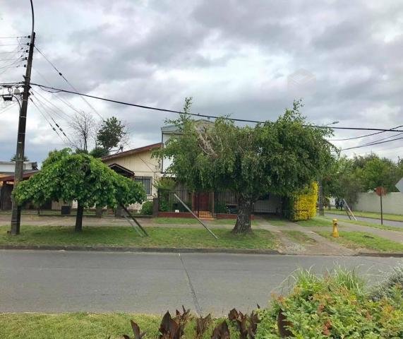 VENDE: Esquina Ines de Suarez con Arturo Pérez Can