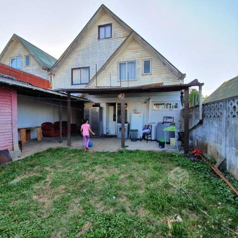 Gran casa en Fundo el Carmen