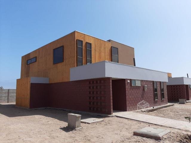 Casa nuevas en condominio Privado-Villa frontera