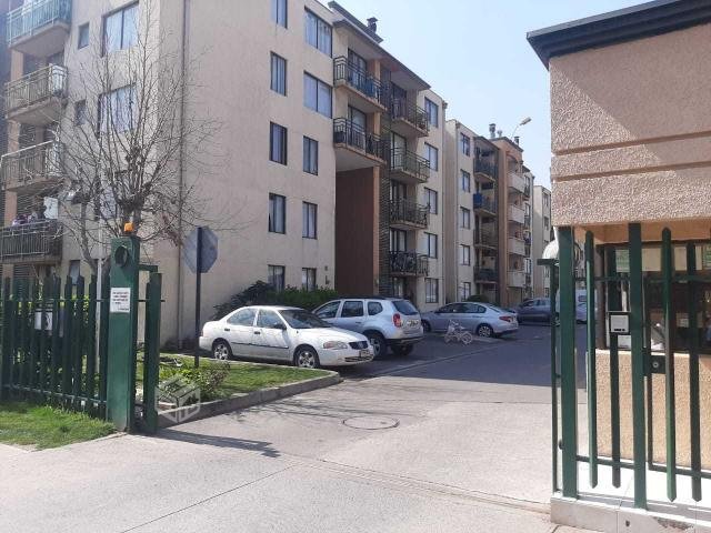 Froilán Roa 5376 / Condominio Con Piscina / Macul