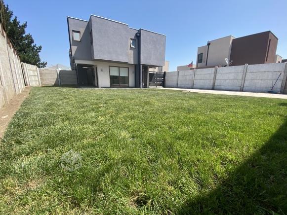Casa en Condominio Rauten comuna de Quillota