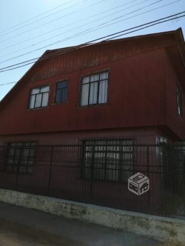 Casa esquina sólida Patricio Lynch 