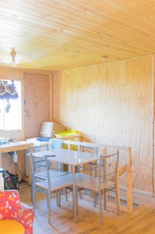 Pequeña casa en gran sitio a 3 cuadras del centro