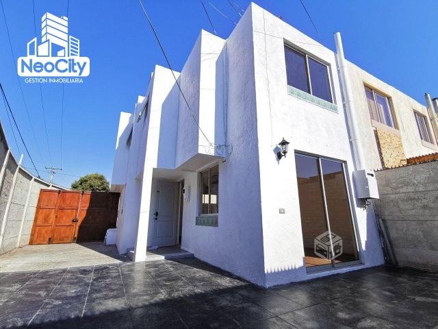 Se arrienda casa en condominio marsella
