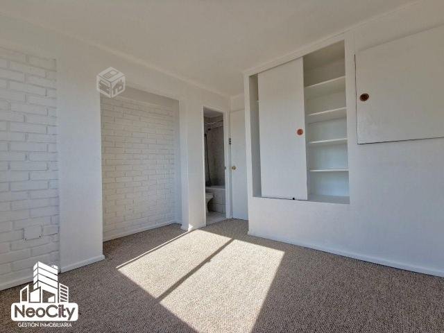Se arrienda casa en condominio marsella