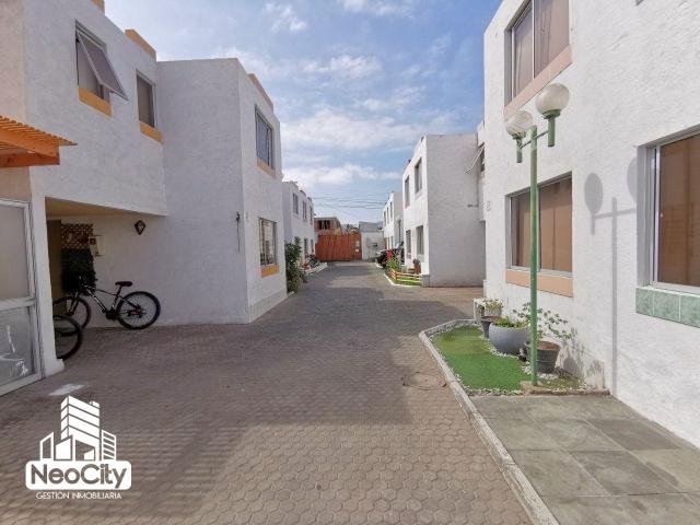 Se arrienda casa en condominio marsella