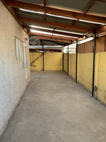 2 pisos, cercana estacion El Belloto, condominio