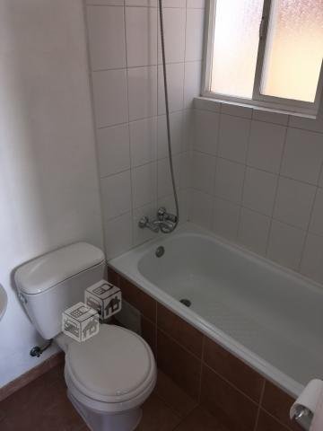 2 pisos, cercana estacion El Belloto, condominio