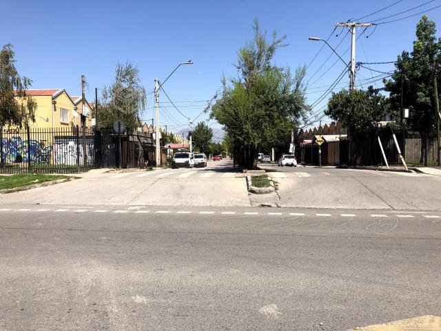 Excelente casa en villa tipo condominio