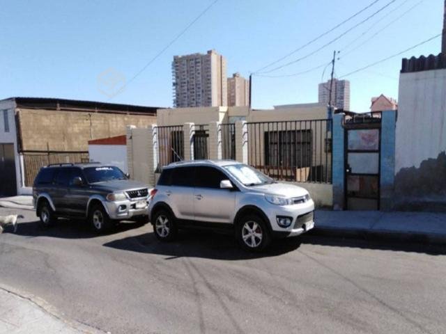 CASA Calle Uruguay 675 Sitio 19 Mz 36 Antofagasta
