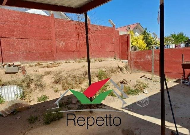 Se arrienda casa recién remodelada BELLOTO NORTE